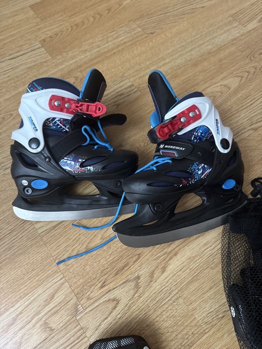 Продам коньки детские