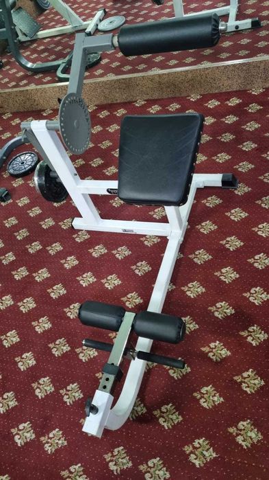 Тренажер для спины и пресса