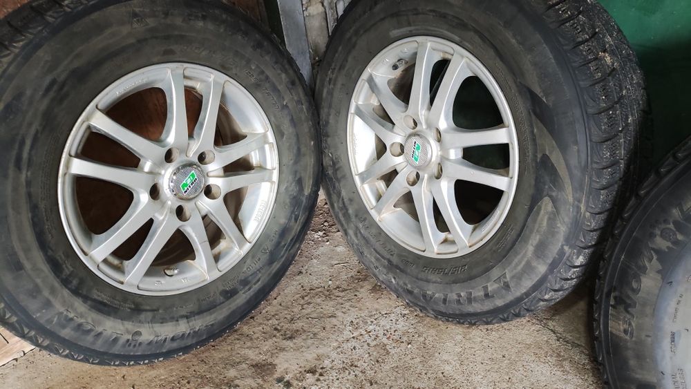 Продам комплект дисков r15