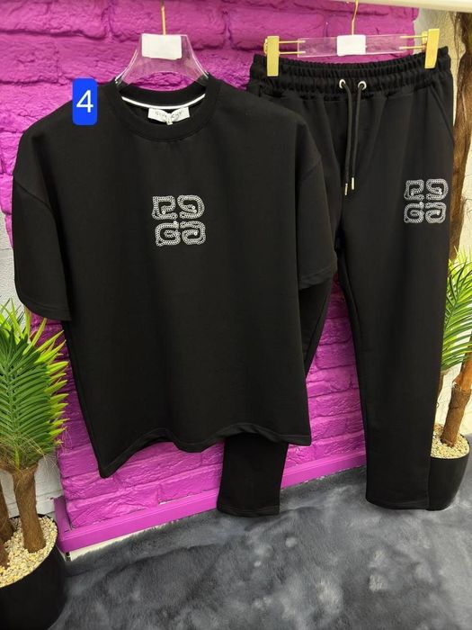 Compleu barbati Givenchy