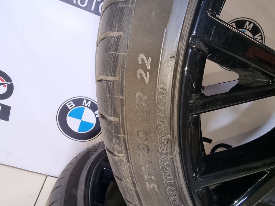 Jante aliaj + cauciucuri vara + senzori 2 lățimii 21 R cu R22 BMW X5 F95  G05 / X6 F96 G06 cod 8090796 , 8090717