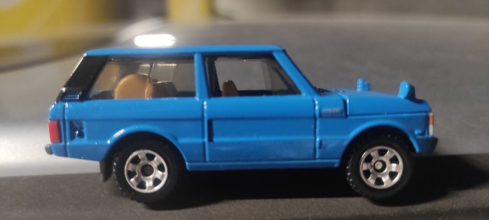 Метални модели различни мащаби