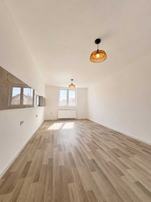Casă individuală 3 camere, garaj, 710mp teren
