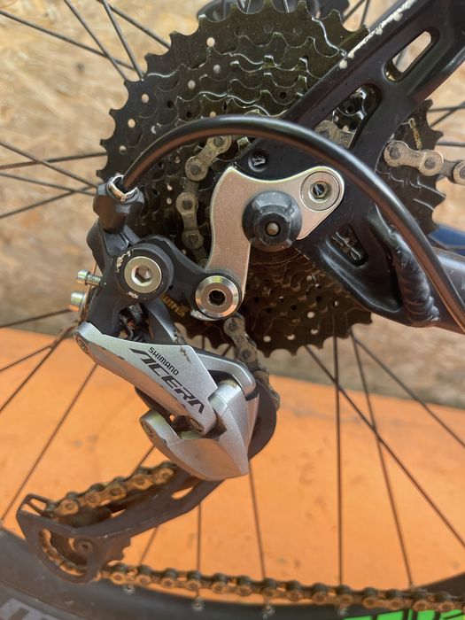 Bicicleta carrera kraken  frane pe disc hidraulice pe ulei roti 27.5” cadru aluminiu