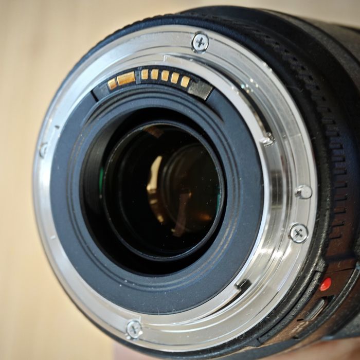 Canon EF 70-300mm f/4-5.6 IS USM