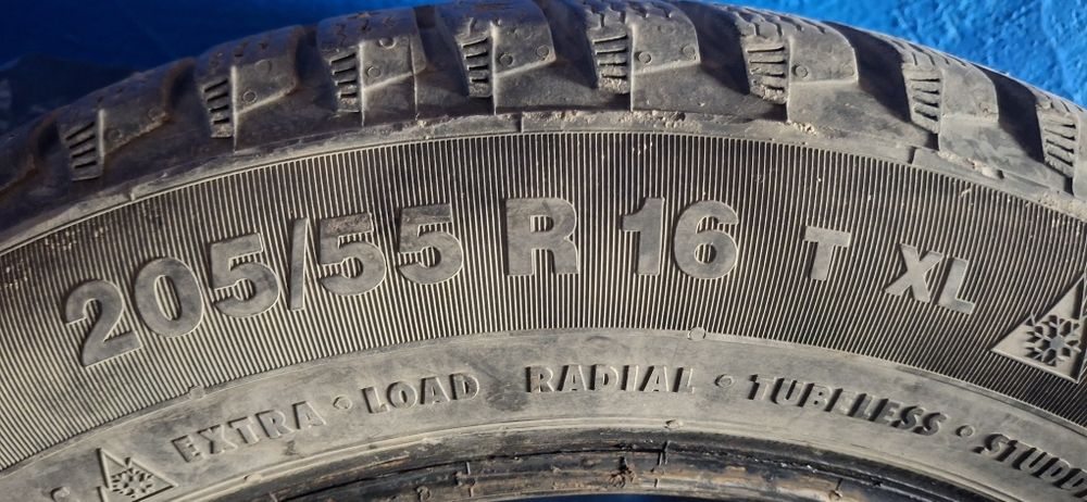 Зимние шины  шиповный