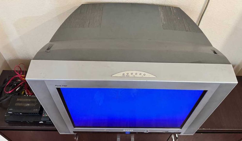 Старый телевизор Roison / Eski televisor Roison