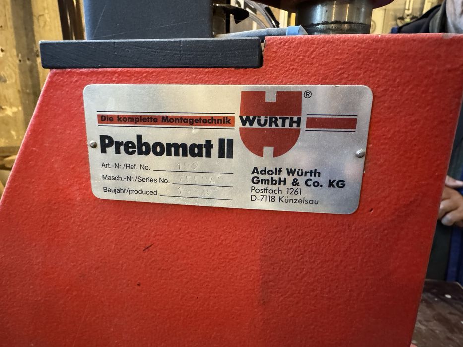 Машина за производство на мебели