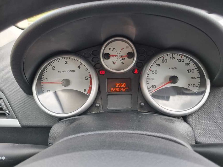 Peugeot 207-1,4 diesel an 2011 euro 5