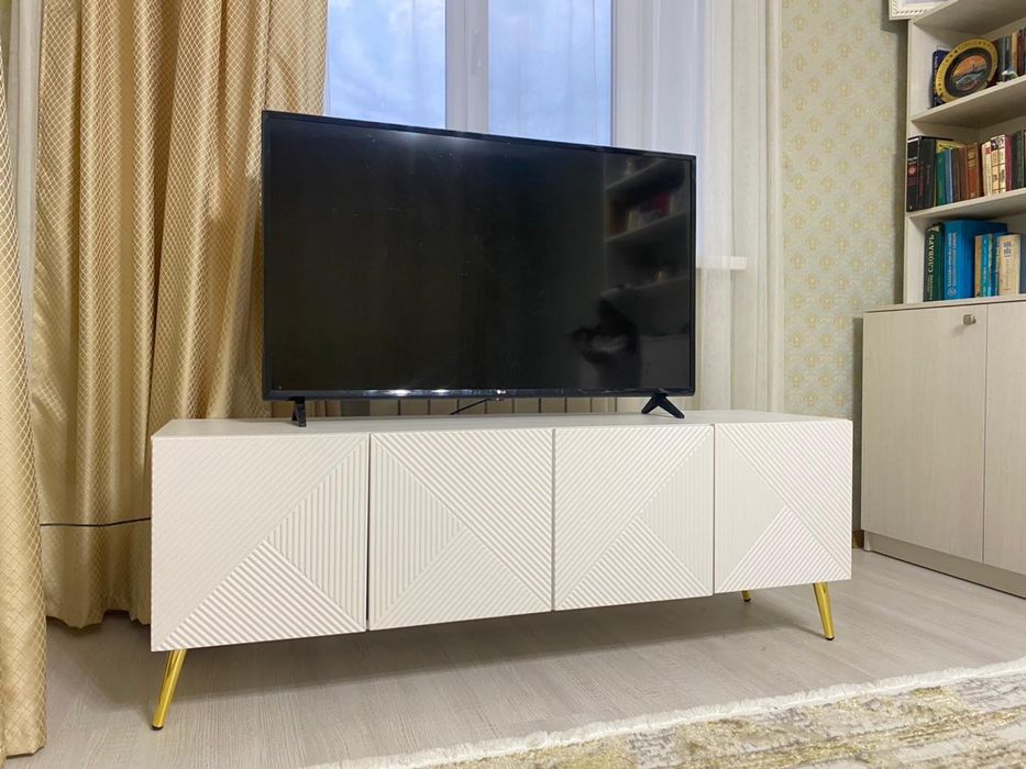 Тумба под телевизор.