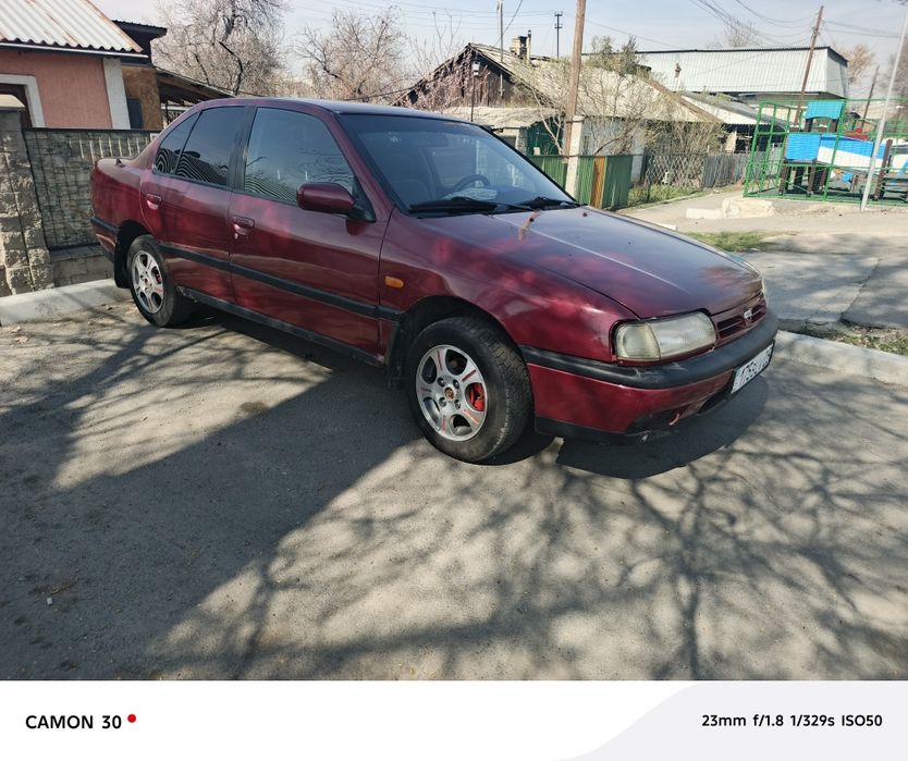 Nissan Primera p10 1995