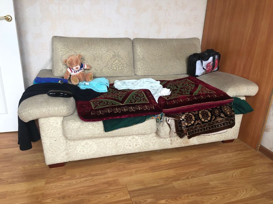 Продам б/у диван + мини диван