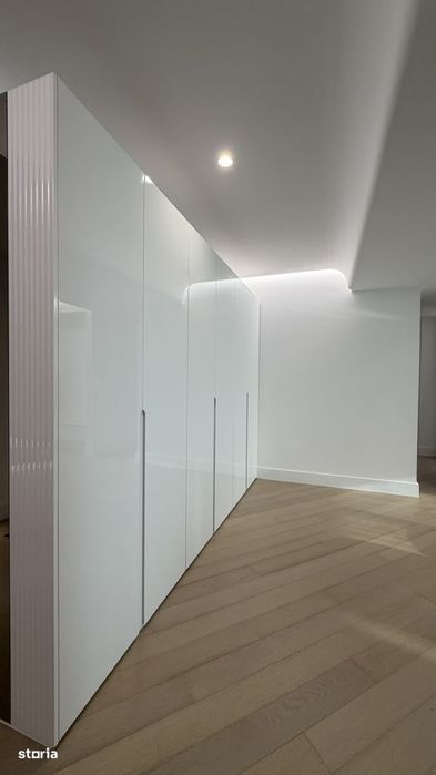 DE INCHIRIAT - Apartament de 3 camere / Cortina 126 / Cambridge School