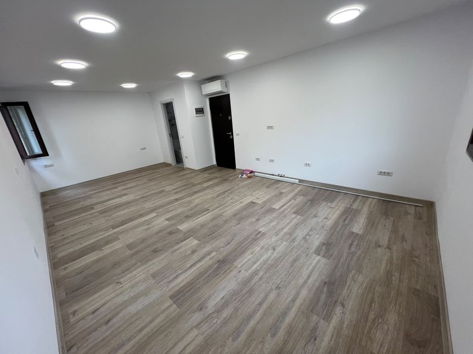 Apartament sau spatiu biror de 35mp langa Registrul Comertului si aproape de UMF