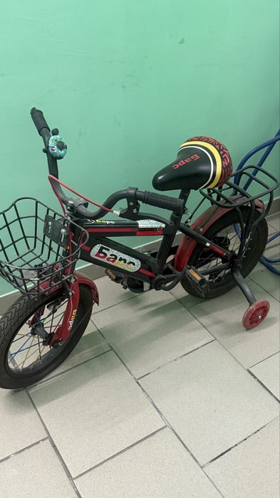 Продам велик и сани
