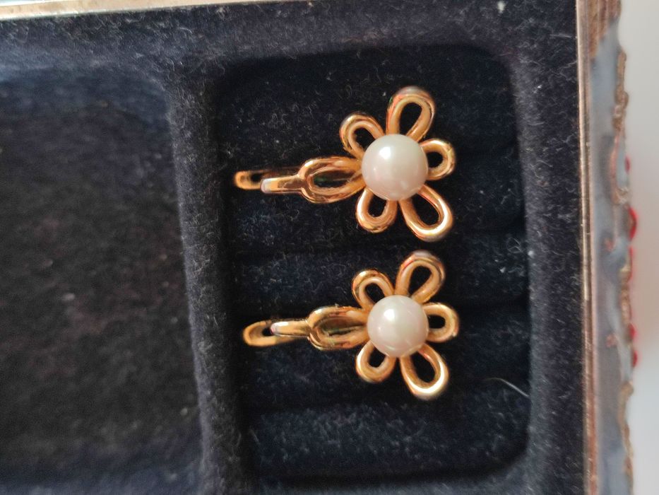 Продаю новые серьги привозные