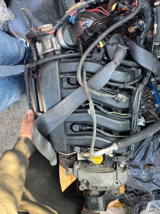 Motoare megan 2 scenic 2 6 16 v 170 mii km 200 mii km