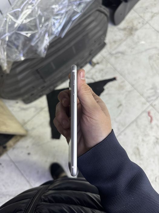 Iphone SE 2020 айфон SE 128