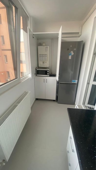 Inchiriez apartament 2 camere langa statie autobuz