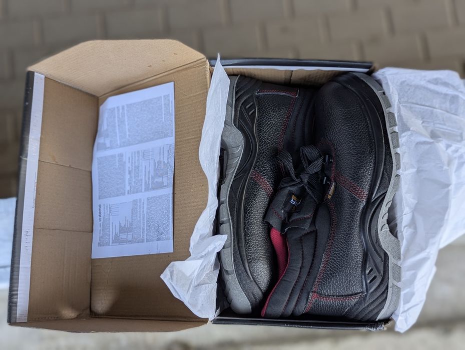 Ghete bocanci lucru 42 noi-nouti!