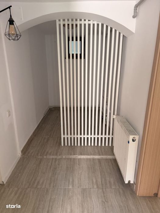 Casa 5 camere de închiriat în Vasile Aaron