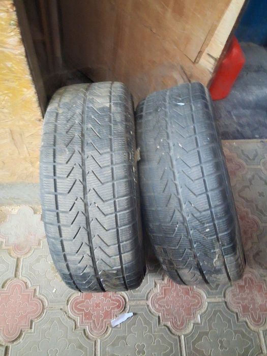 Продам  шины с дисками