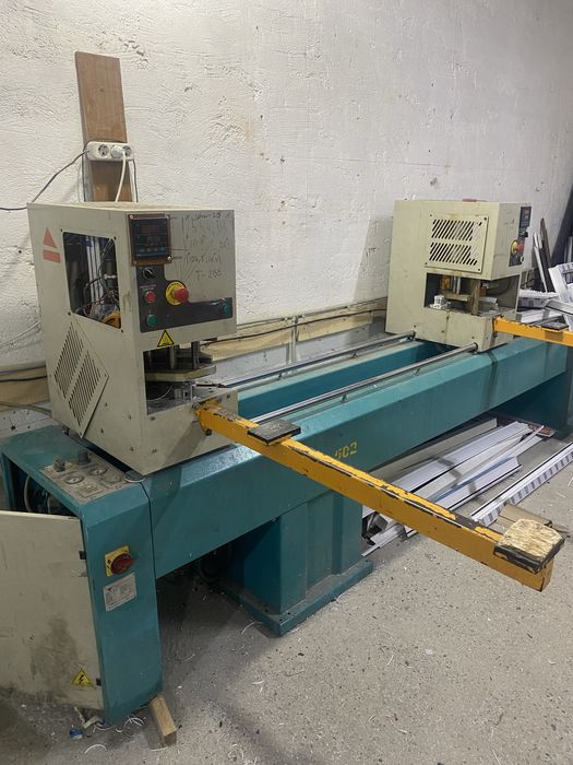 Пластиковые (металлопластиковые окна)