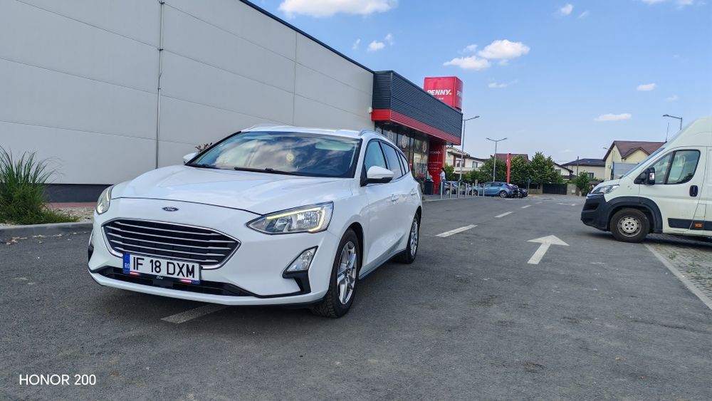 Vând Ford focus 2019