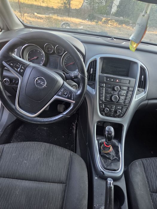 OPEL Astra 2014 — imagine 4