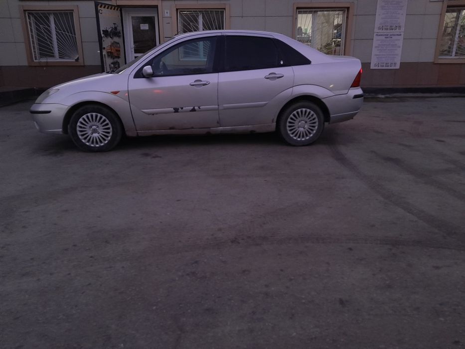 Продаю форд фокус срочно
