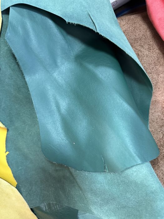 vand piele tapiterie auto/ plafoane