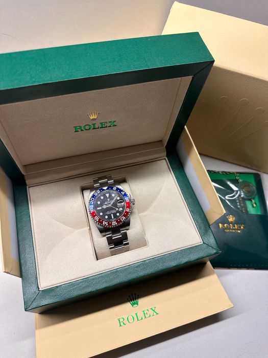 Rolex GMT-Master II “Pepsi”