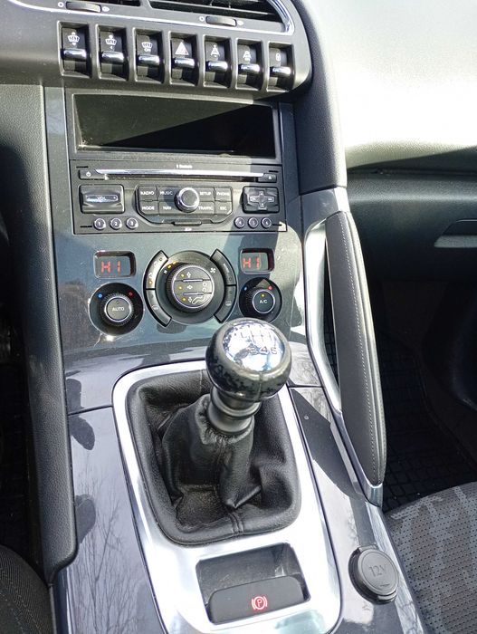 PEUGEOT 3008 2010 — imagine 4
