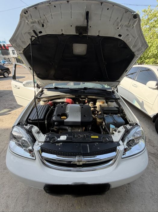 Lasetti  Ласетти 2009 г , 1.8 автомат газ-бензин , нахаду