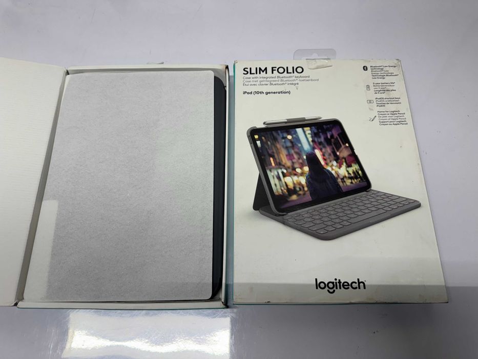 Клавиатура - Logitech Slim Folio for iPad 10th Gen