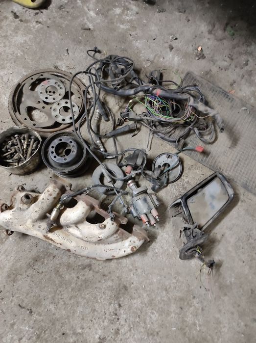 Запчясти мерс 124 2.3