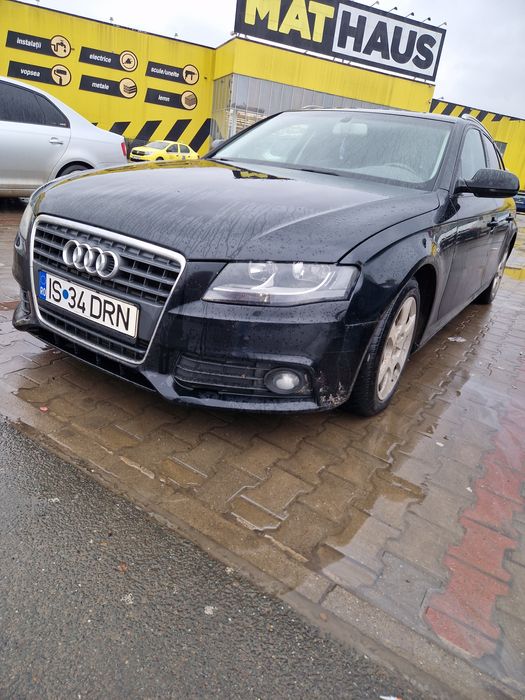 Vând Audi A4 2010