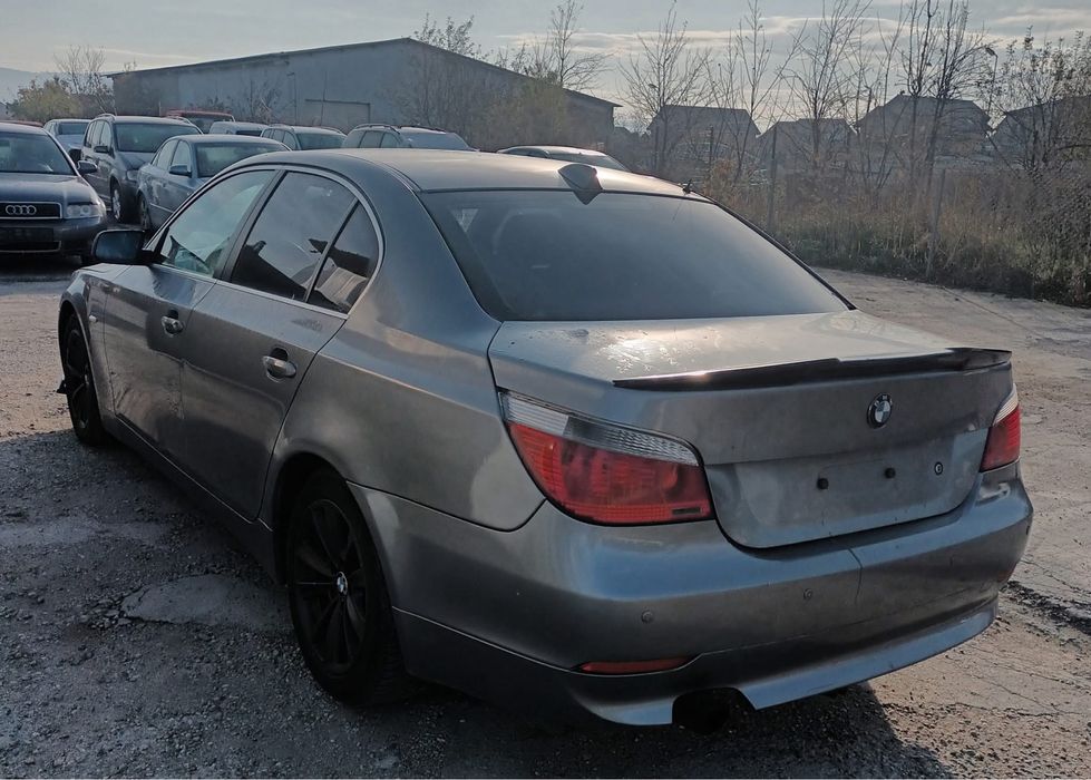 Dezmembrez BMW 520i, 2004