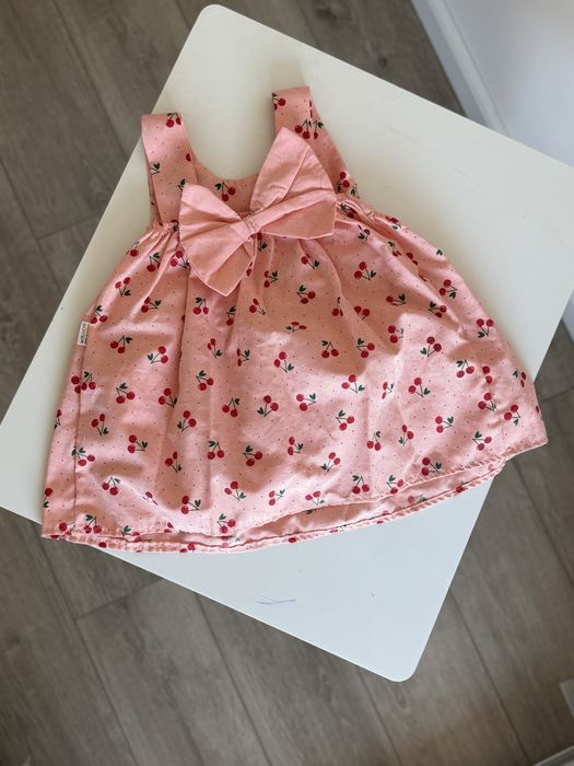 Рокли на zara за момиче различни размери