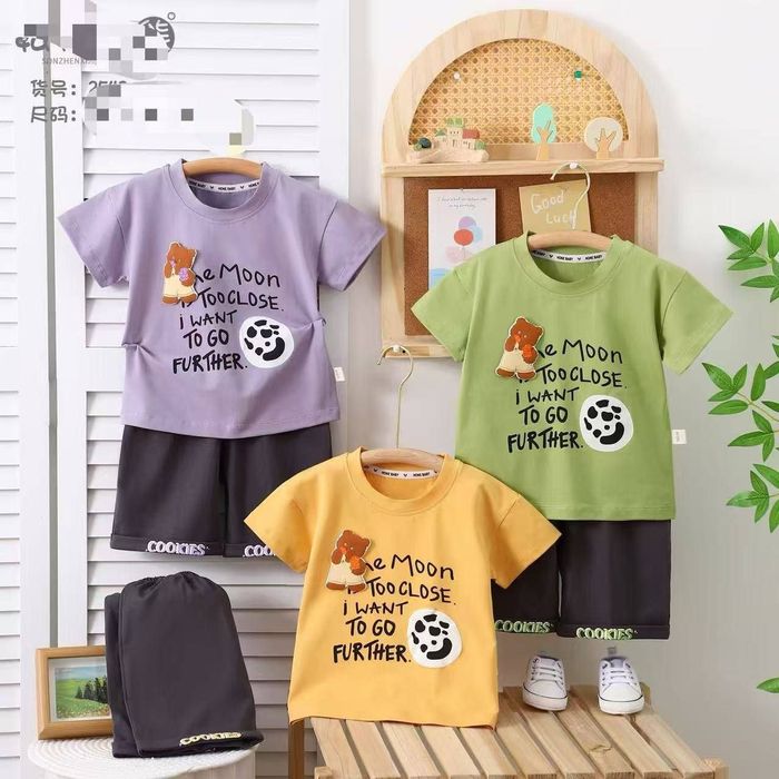 Oʻgʻil va qizbollar uchun futbolka shortiklar