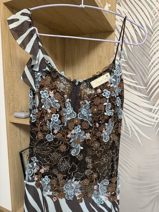 Vind rochie in stare perfecta