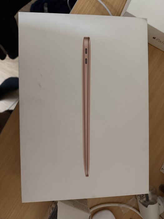 Продам macbook air