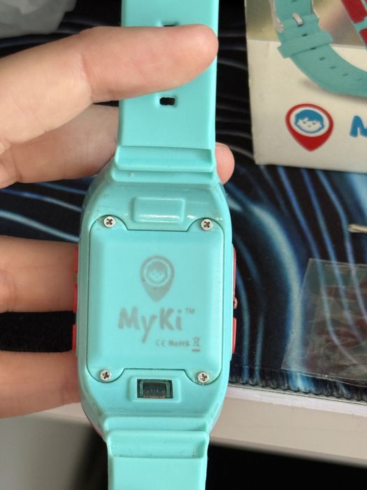 Детски часовник Myki watch с локация червено син