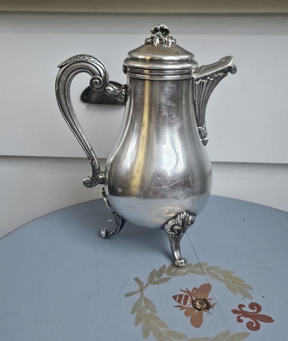 CHRISTOFLE  посребрен чайник.