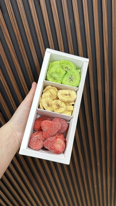 Сублимированные фрукты и мороженое