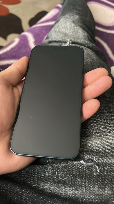 Vând iPhone 13 aproape Nou!!