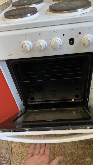 Продам газовую плиту