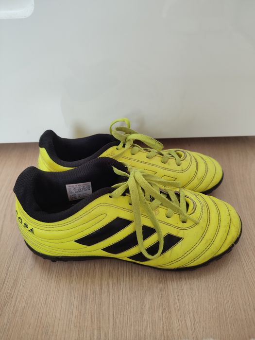 Маратонки за футбол Adidas 33номер
