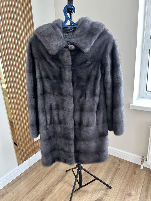 Продам норковую шубу