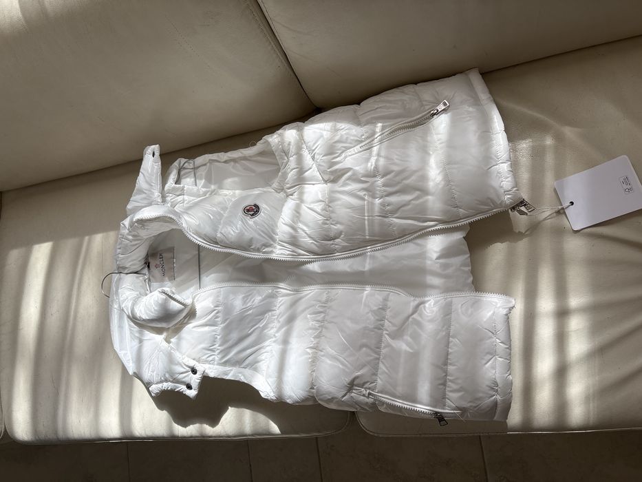 Moncler vest white